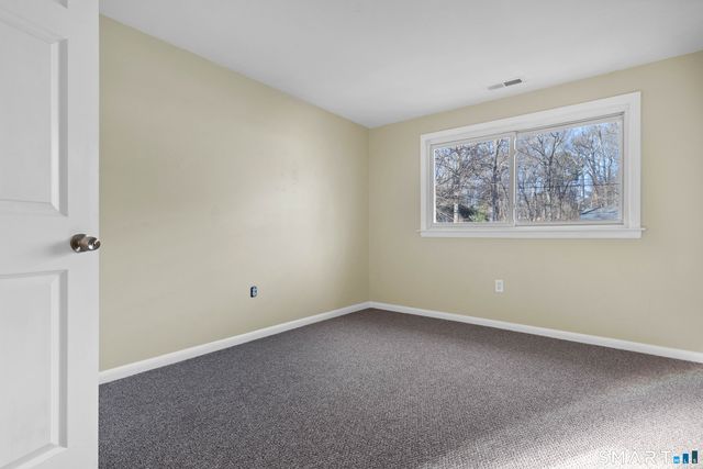 13 Victoria Lane, Old Lyme, CT 06371
