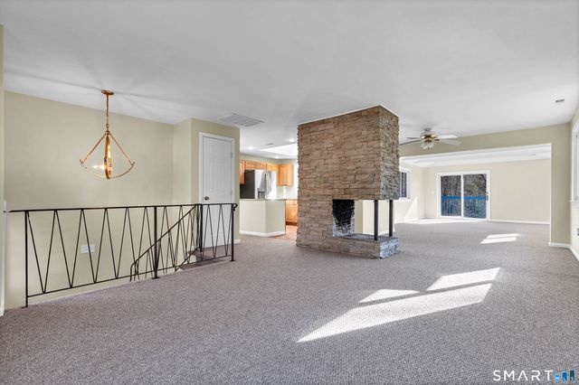 13 Victoria Lane, Old Lyme, CT 06371