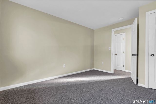 13 Victoria Lane, Old Lyme, CT 06371