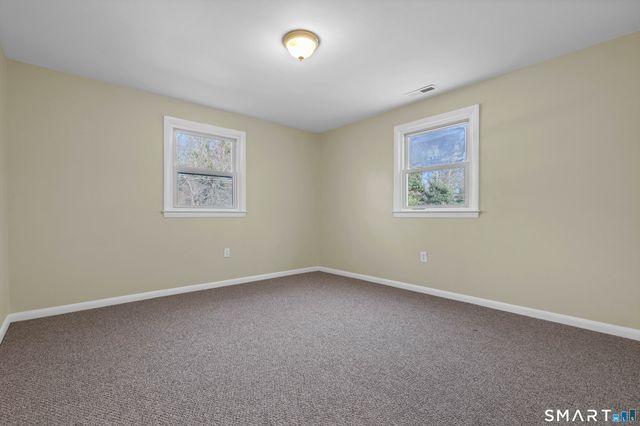 13 Victoria Lane, Old Lyme, CT 06371