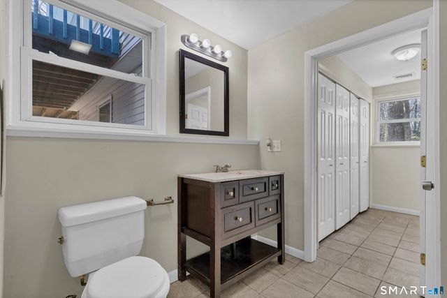 13 Victoria Lane, Old Lyme, CT 06371