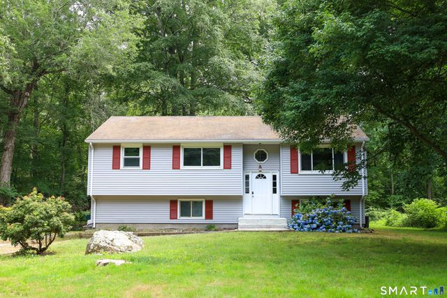 13 Victoria Lane, Old Lyme, CT 06371