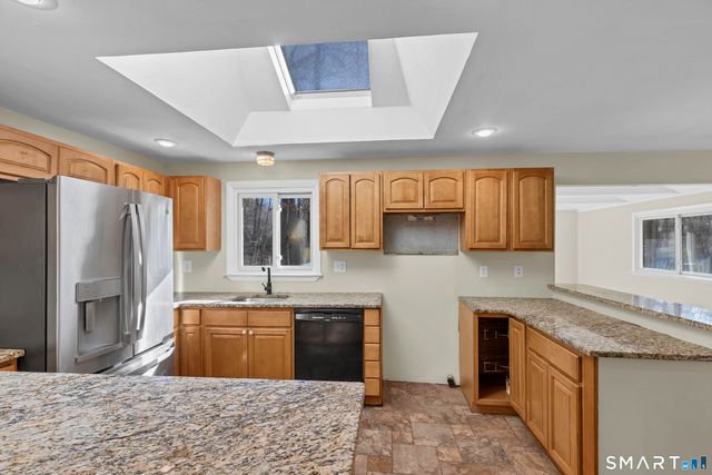 13 Victoria Lane, Old Lyme, CT 06371