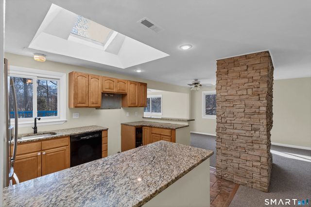 13 Victoria Lane, Old Lyme, CT 06371