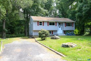 13 Victoria Lane, Old Lyme, CT 06371