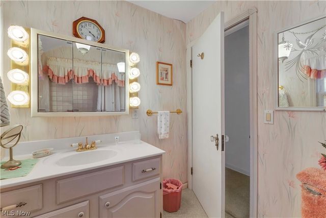 3971 Wooster Road, Fairview Park, OH 44126