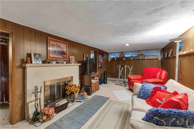 3971 Wooster Road, Fairview Park, OH 44126