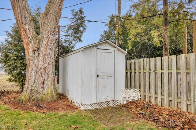 3971 Wooster Road, Fairview Park, OH 44126