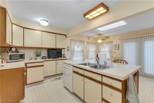 3971 Wooster Road, Fairview Park, OH 44126