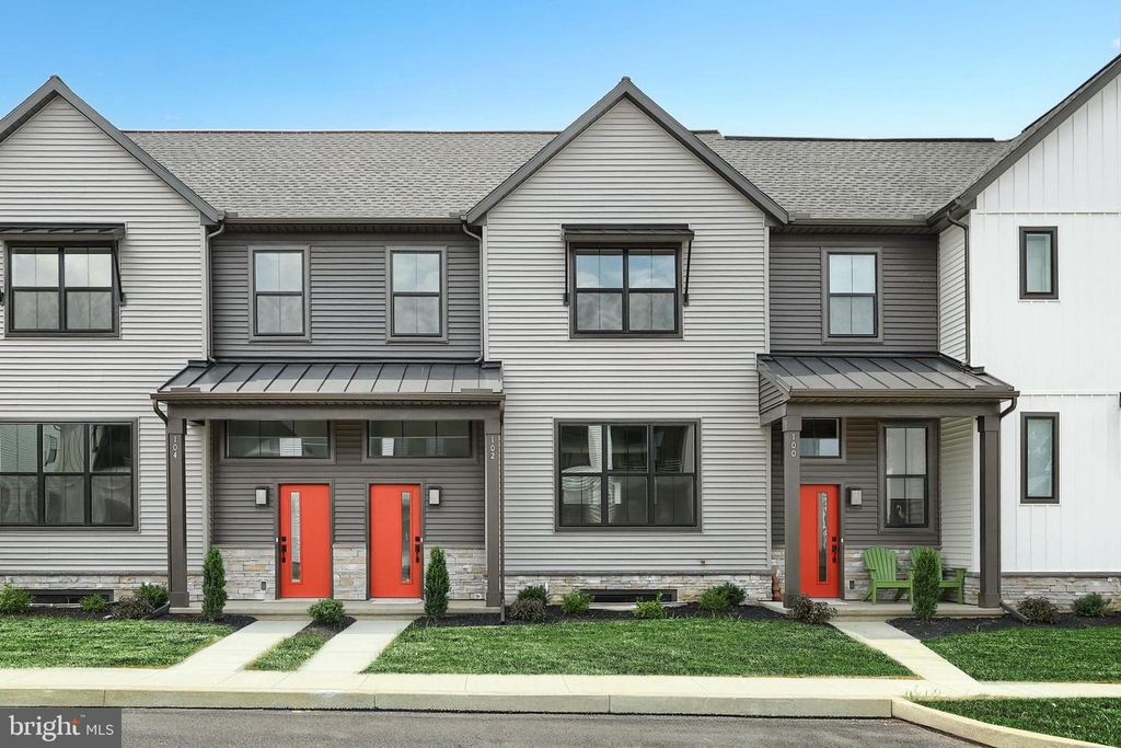 102 MADISON DR, Mechanicsburg, PA 17055