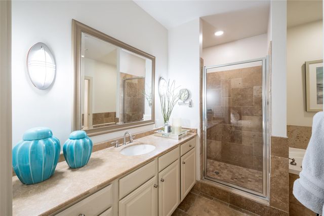 4899 Montrose Boulevard 907, Houston, TX 77006