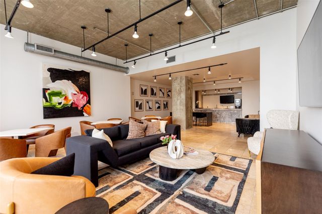 4899 Montrose Boulevard 907, Houston, TX 77006