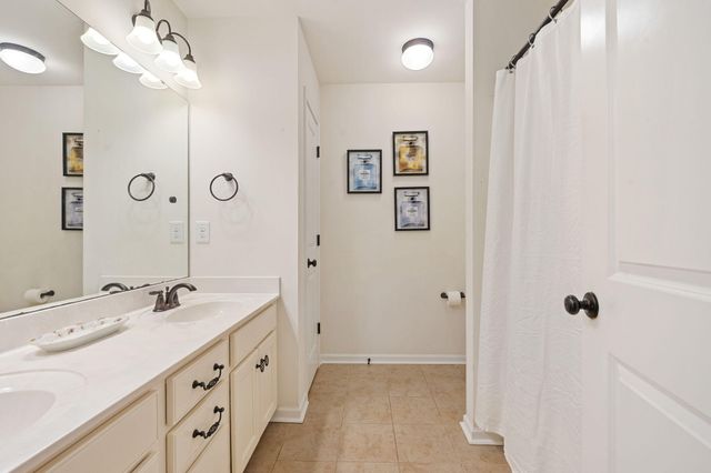 317 Whispering Breeze Lane, Summerville, SC 29486