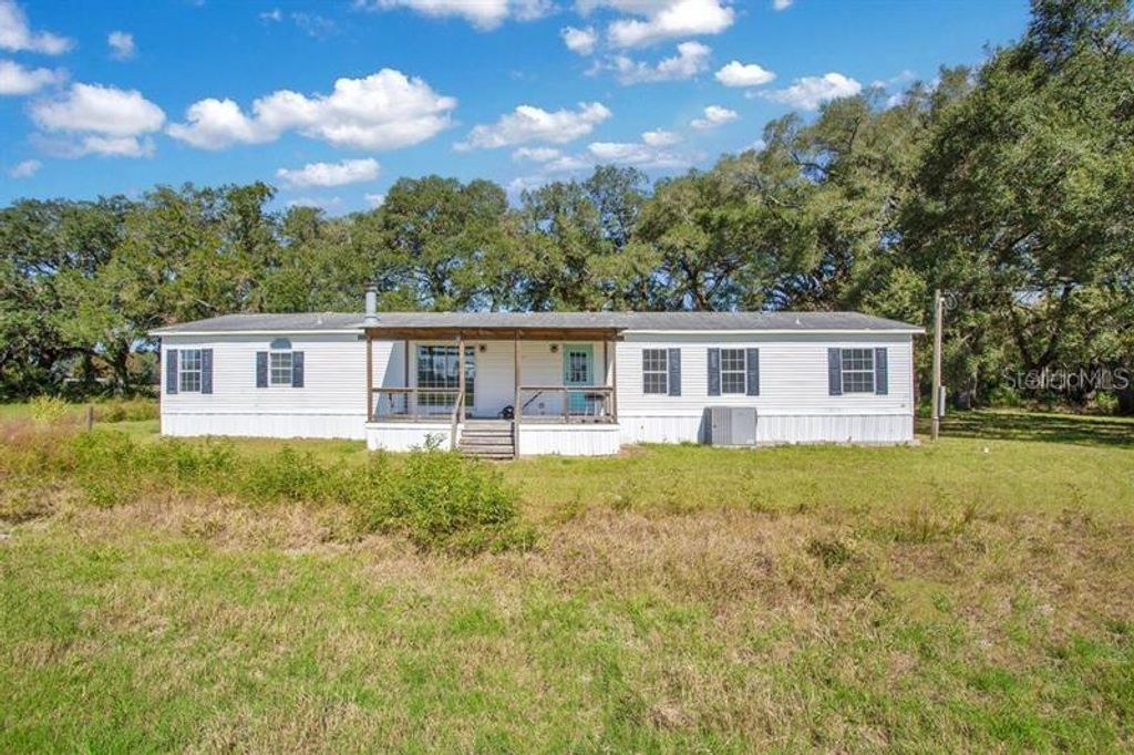 12190 NE 10TH AVENUE, Trenton, FL 32693
