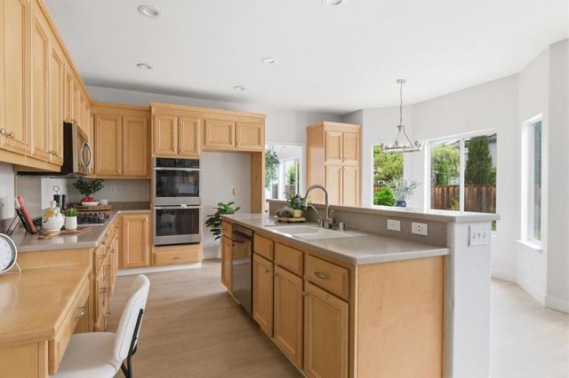 9358 Lone Deer Way, Gilroy, CA 95020