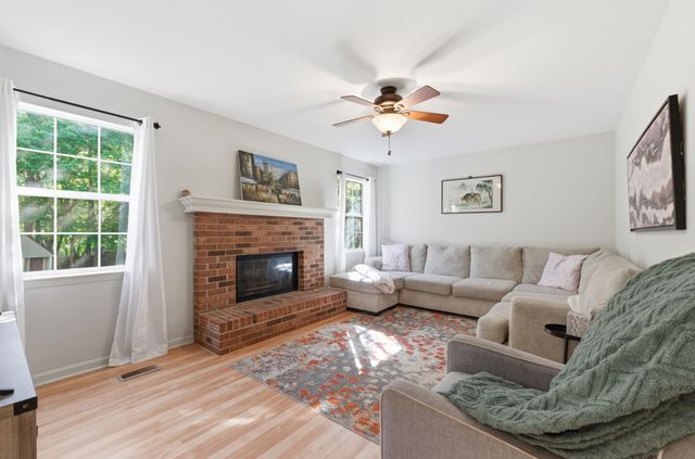 5305 Kellys Point, Ooltewah, TN 37363