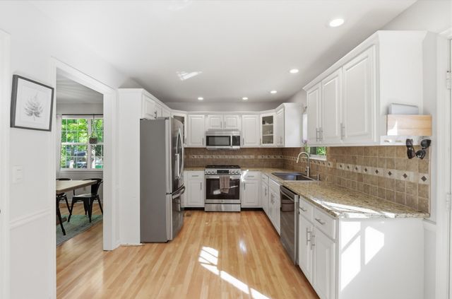 5305 Kellys Point, Ooltewah, TN 37363