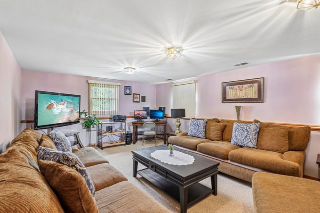 5441 S Ashland Avenue, Countryside, IL 60525