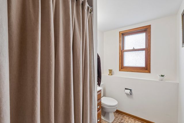 5441 S Ashland Avenue, Countryside, IL 60525