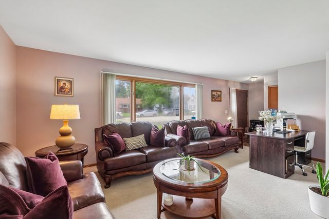 5441 S Ashland Avenue, Countryside, IL 60525