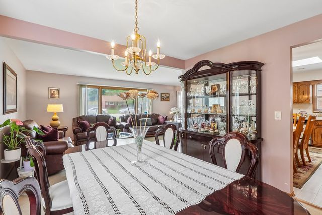 5441 S Ashland Avenue, Countryside, IL 60525