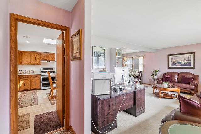 5441 S Ashland Avenue, Countryside, IL 60525
