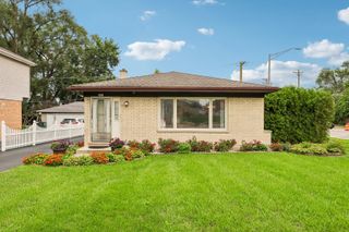 5441 S Ashland Avenue, Countryside, IL 60525