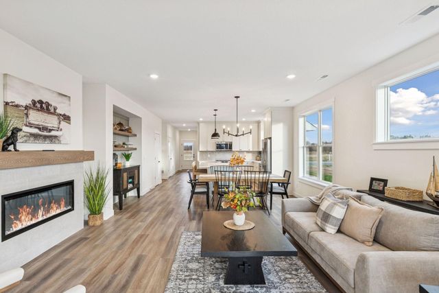 987 Turner Lane, New Richmond, WI 54017