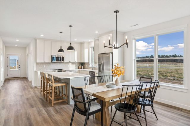 987 Turner Lane, New Richmond, WI 54017