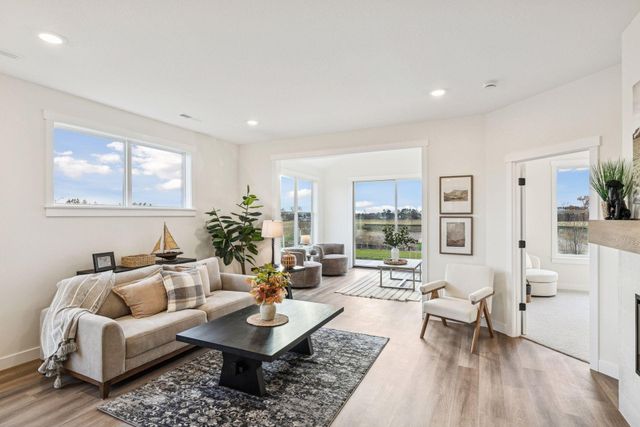 987 Turner Lane, New Richmond, WI 54017