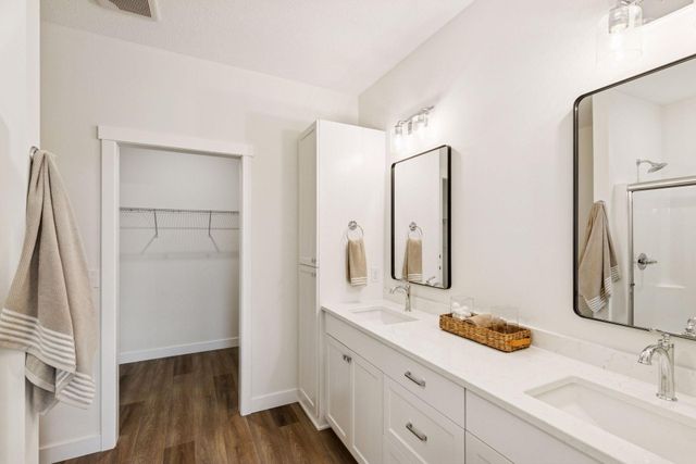 987 Turner Lane, New Richmond, WI 54017