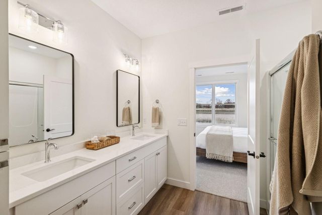 987 Turner Lane, New Richmond, WI 54017