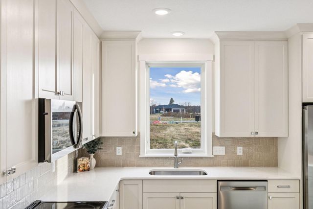 987 Turner Lane, New Richmond, WI 54017