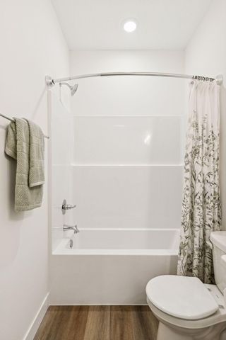 987 Turner Lane, New Richmond, WI 54017