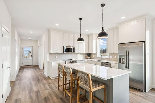 987 Turner Lane, New Richmond, WI 54017