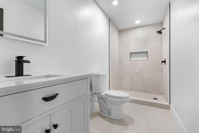 4 KENT PL, Sewell, NJ 08080