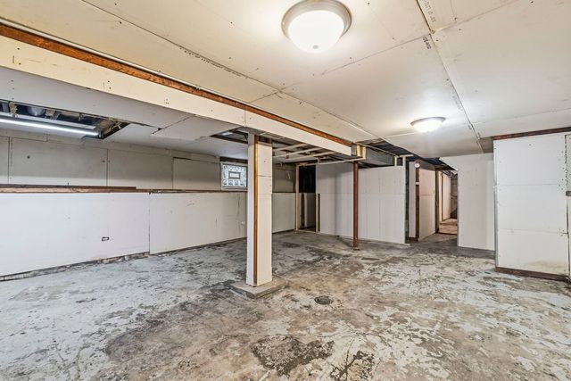 1008 W 115th Street, Chicago, IL 60643