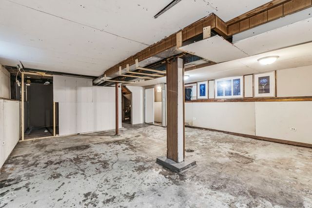 1008 W 115th Street, Chicago, IL 60643