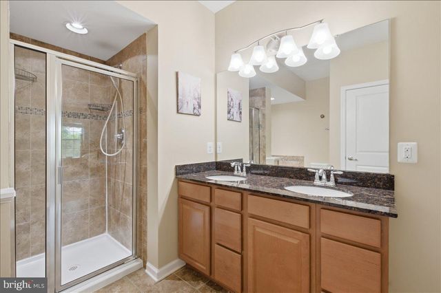6912 KONA DR, Gainesville, VA 20155