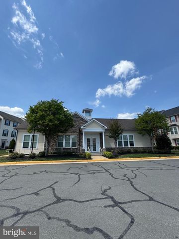 6912 KONA DR, Gainesville, VA 20155
