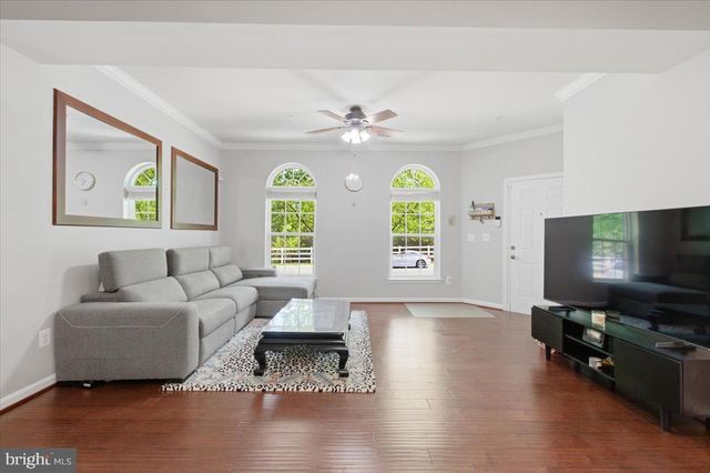 6912 KONA DR, Gainesville, VA 20155