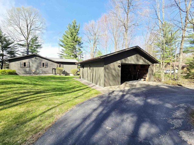 W10962 S CURTIS LAKE LANE, Coloma, WI 54930