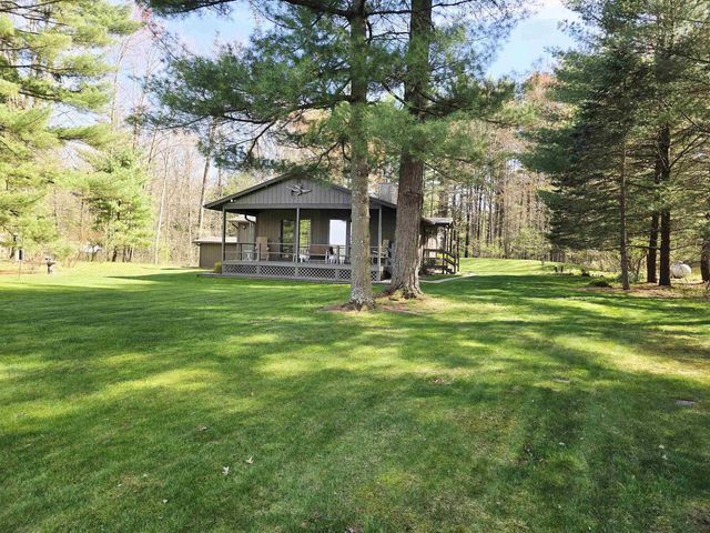 W10962 S CURTIS LAKE LANE, Coloma, WI 54930