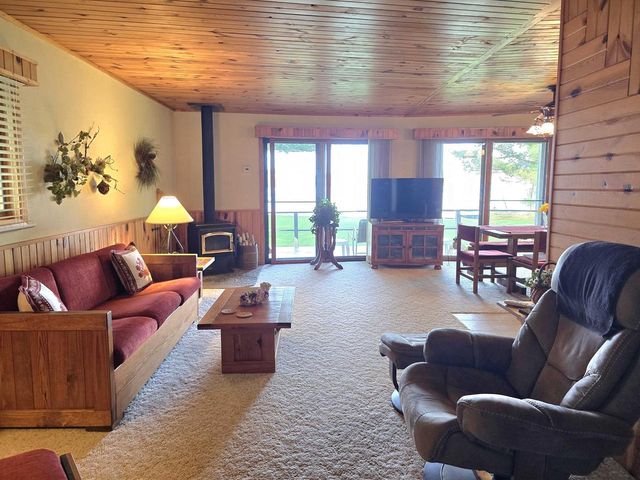 W10962 S CURTIS LAKE LANE, Coloma, WI 54930