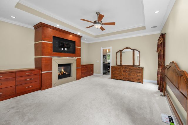 2296 Forest Reed Place, Le Claire, IA 52753