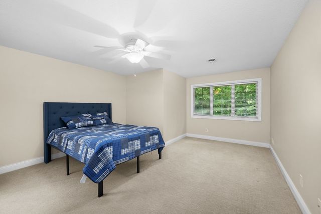 2296 Forest Reed Place, Le Claire, IA 52753
