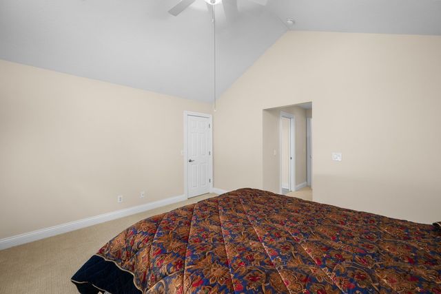 2296 Forest Reed Place, Le Claire, IA 52753