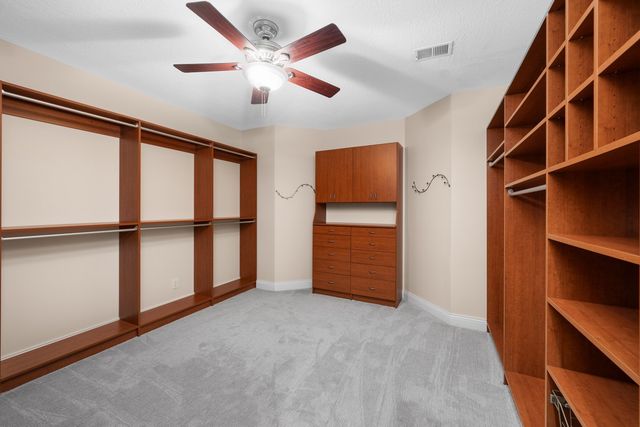 2296 Forest Reed Place, Le Claire, IA 52753