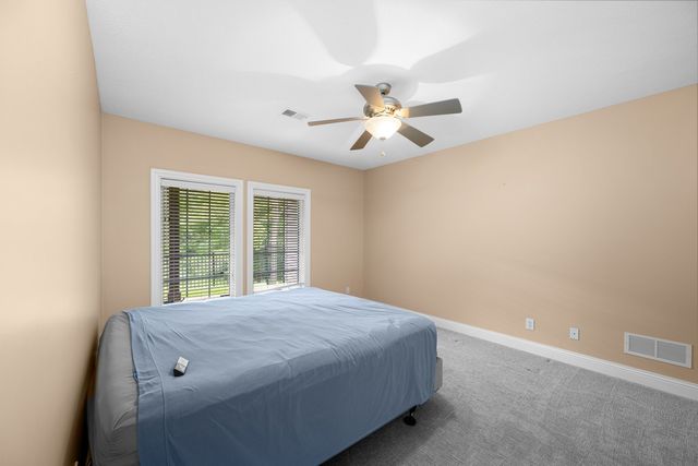 2296 Forest Reed Place, Le Claire, IA 52753