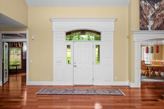 2296 Forest Reed Place, Le Claire, IA 52753